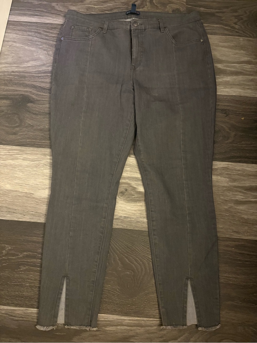 Grey Skinny Ankle Jeans with Front Slits